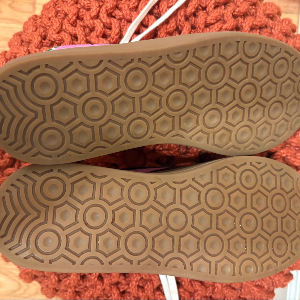 Steve Madden Pink Suede Sneakers 8.5 - Picture 2 of 8